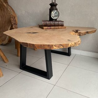 mesa de madera maciza de centro de arce canada maple patas metalicas resina epoxy